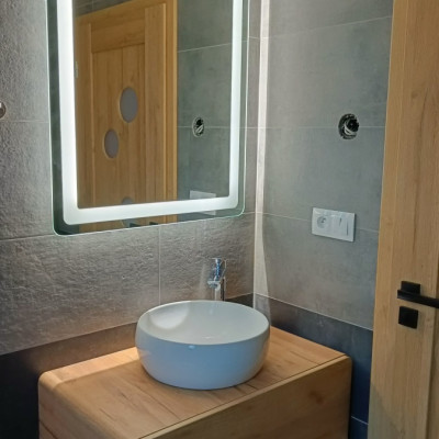 LED-zrkadlo-ESMIRA-70x90-2
