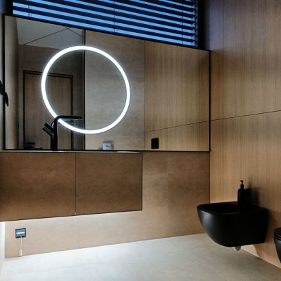 LED Zrkadlo lineárne s integrovaným svetelným prstencom